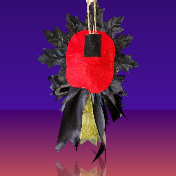 Hand Crafted Dia de los Muertos Door / Wall Decor - Picture 3 of 5